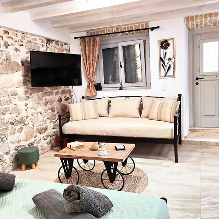 Akis House Lejlighed Mantouki